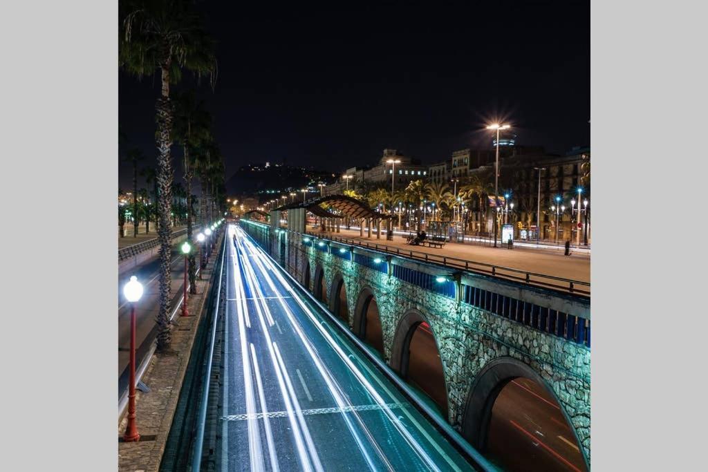 7 Pax Montserrat Ramblas Barcelona Bagian luar foto