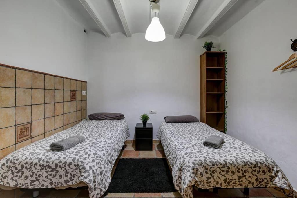 7 Pax Montserrat Ramblas Barcelona Bagian luar foto